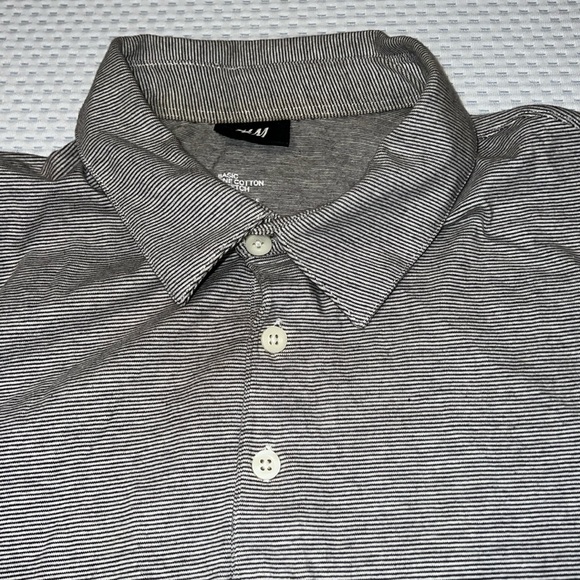 H&M - Picture 2 of 3